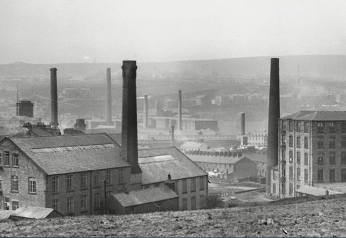 Black and white image of vale mill in early 1900s